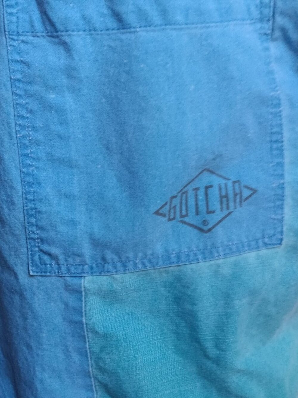 True Vintage Surfer Boxy Shirt XL Gotcha 1980s Colorblock Cotton Blue Logo XL